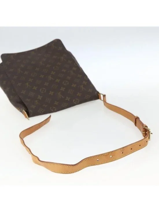 Authentic LOUIS VUITTON Monogram Musette Shoulder Bag M51256 LV - Picture 14 of 16